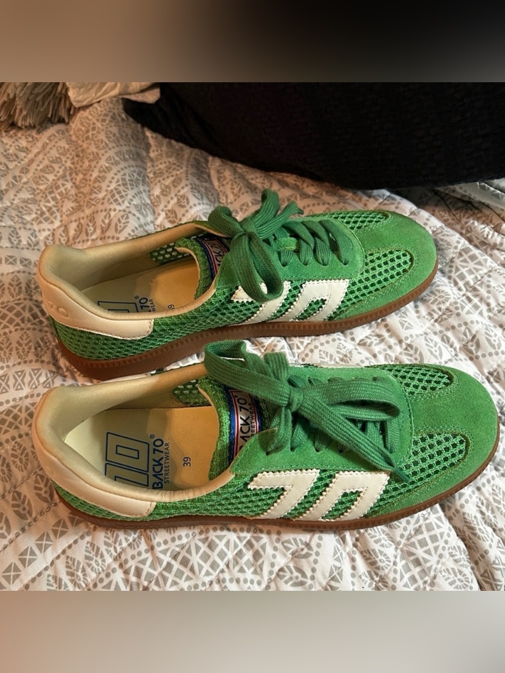 Back 70 Ghost Sneaker size 39 great condition. Wore once.